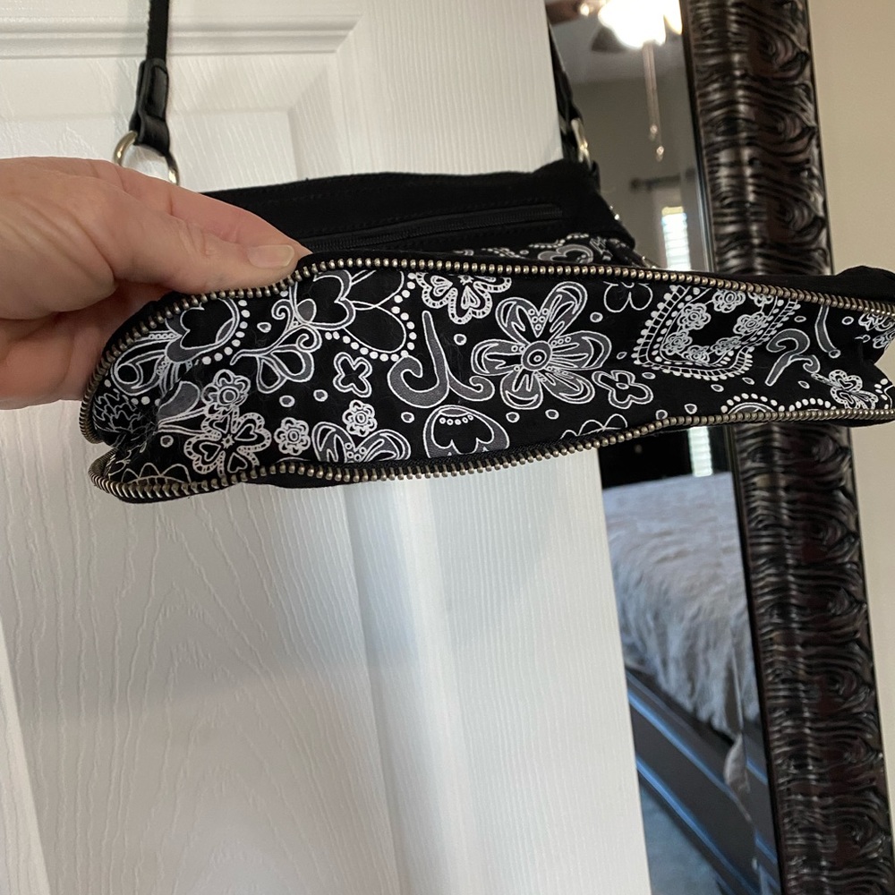 Thirty-One Crossbody - Picture 3 of 4